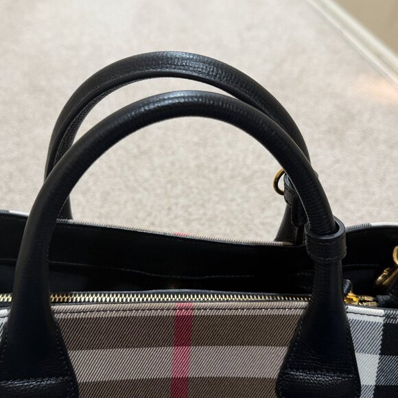Burberry the Banner tote medium size - Picture 3 of 6